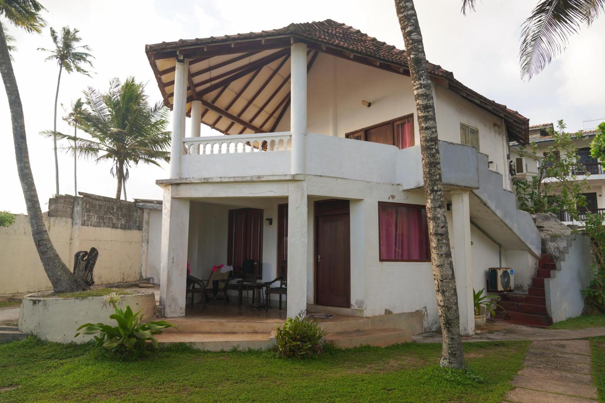 Shanthi Beach Resort Unawatuna Εξωτερικό φωτογραφία