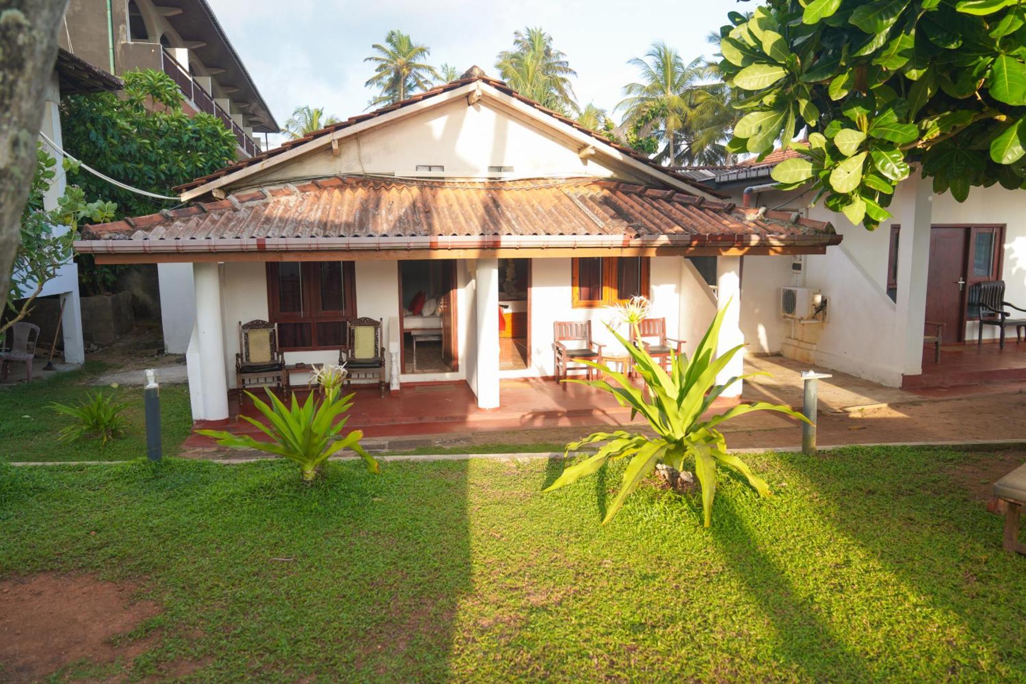 Shanthi Beach Resort Unawatuna Εξωτερικό φωτογραφία