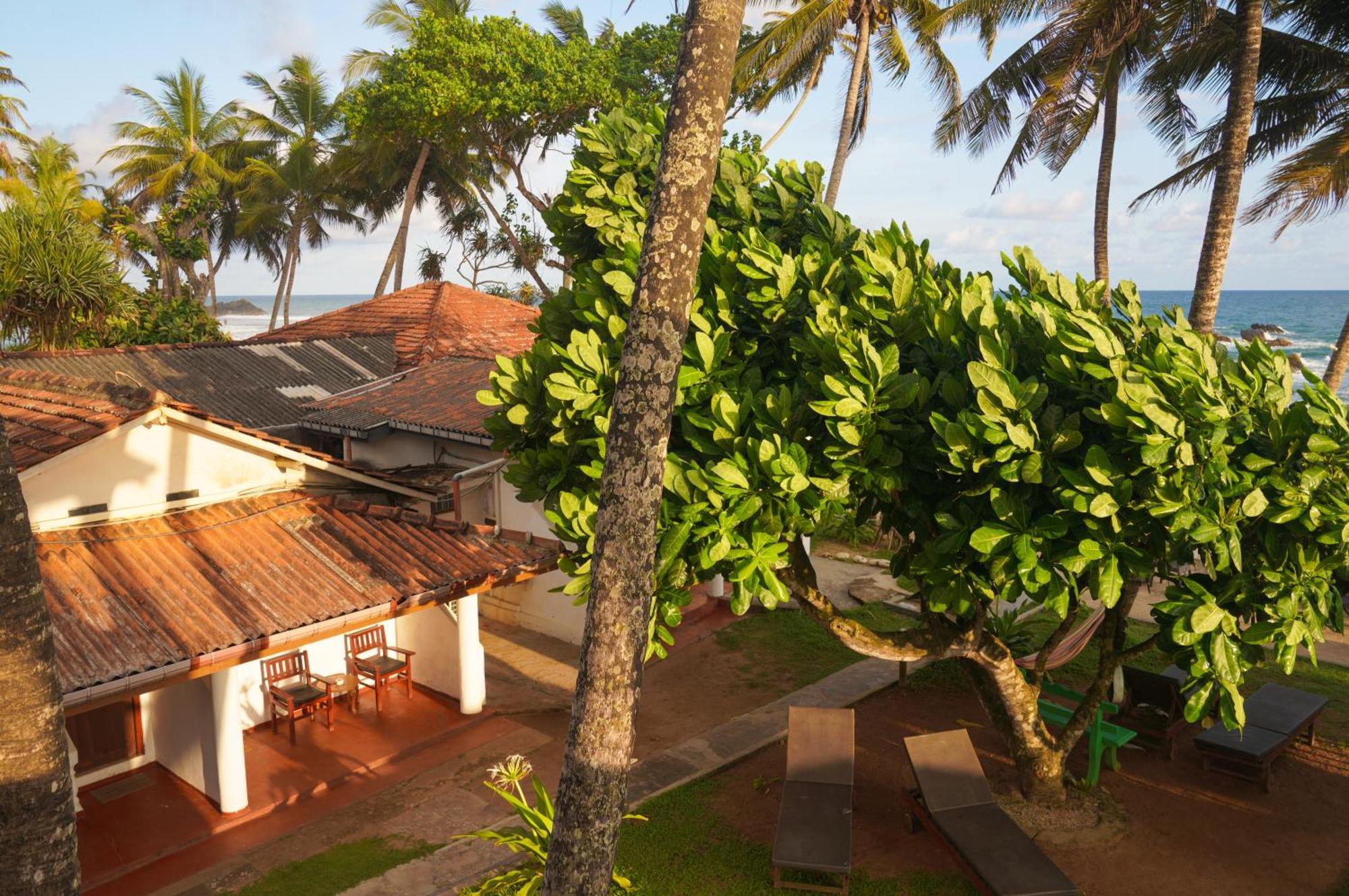 Shanthi Beach Resort Unawatuna Εξωτερικό φωτογραφία