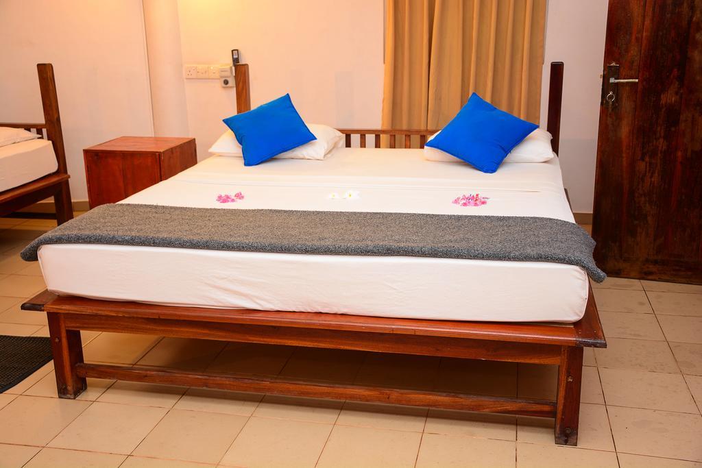 Shanthi Beach Resort Unawatuna Εξωτερικό φωτογραφία