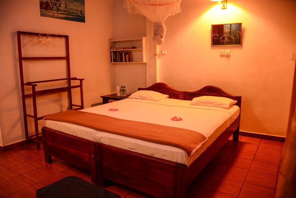 Shanthi Beach Resort Unawatuna Εξωτερικό φωτογραφία