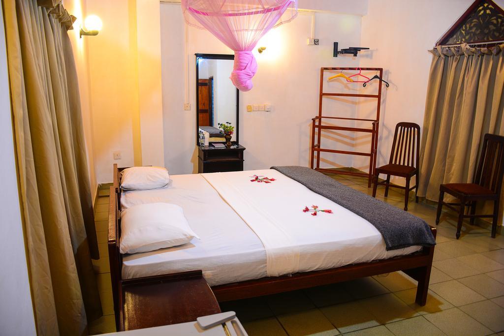 Shanthi Beach Resort Unawatuna Εξωτερικό φωτογραφία