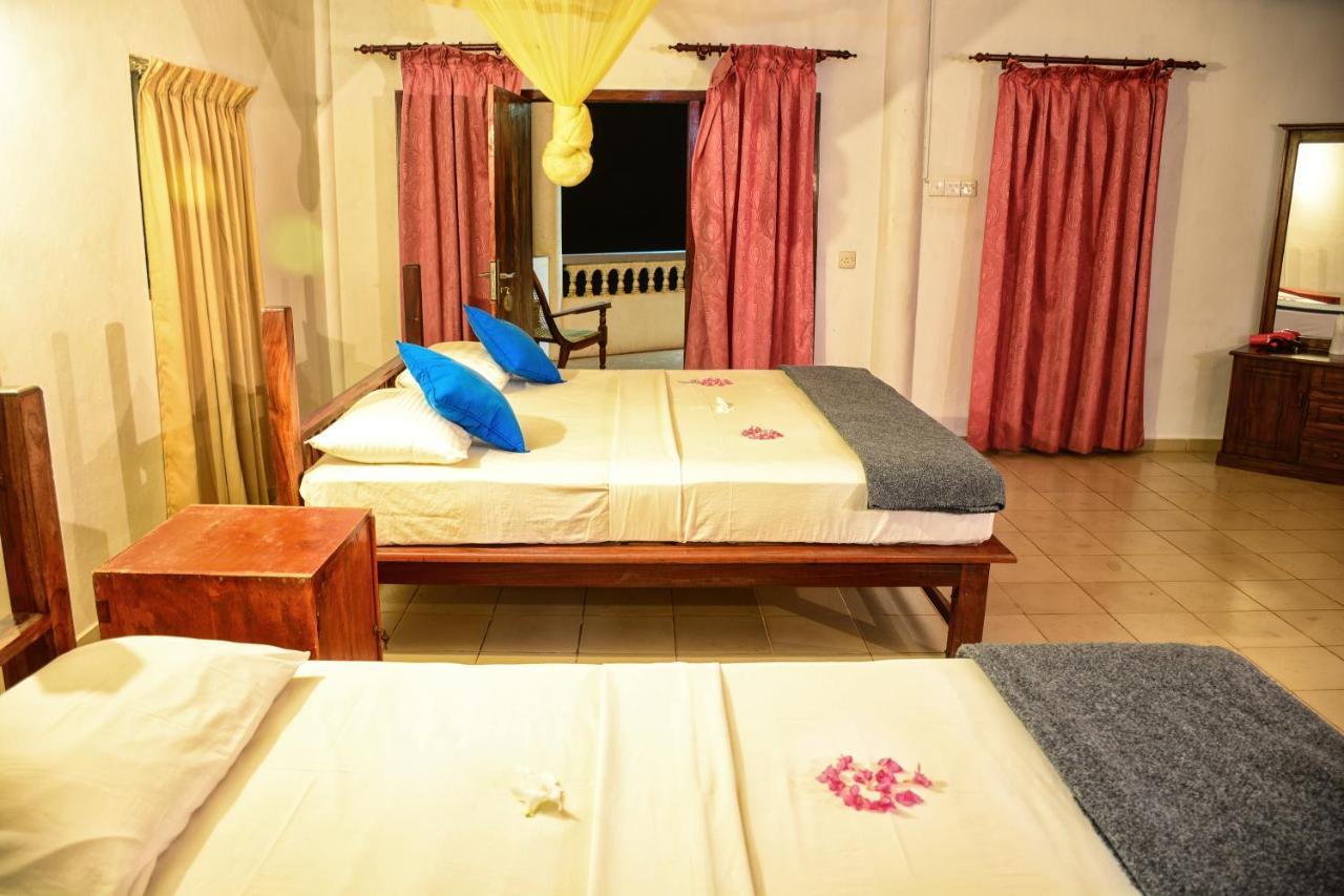 Shanthi Beach Resort Unawatuna Εξωτερικό φωτογραφία